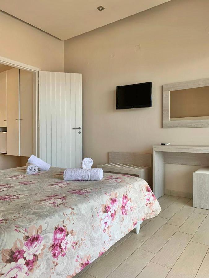 Saradari Beach Hotel - Adults Only Hersonissos (Crete) Exterior foto